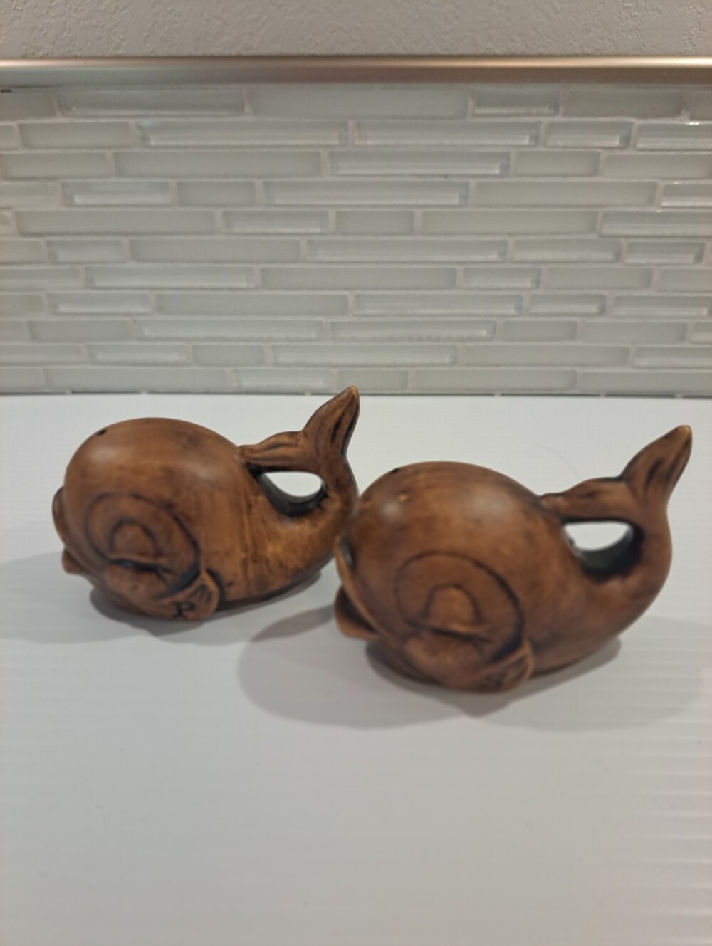 Vtg Anthropomorphic Whale Salt and Pepper Shakers